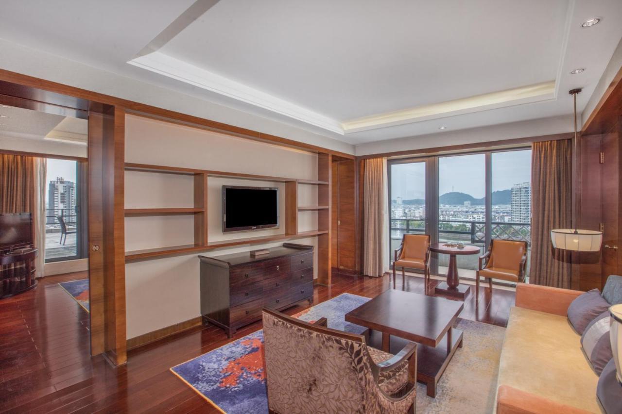 Crowne Plaza Huangshan Yucheng By Ihg Bagian luar foto