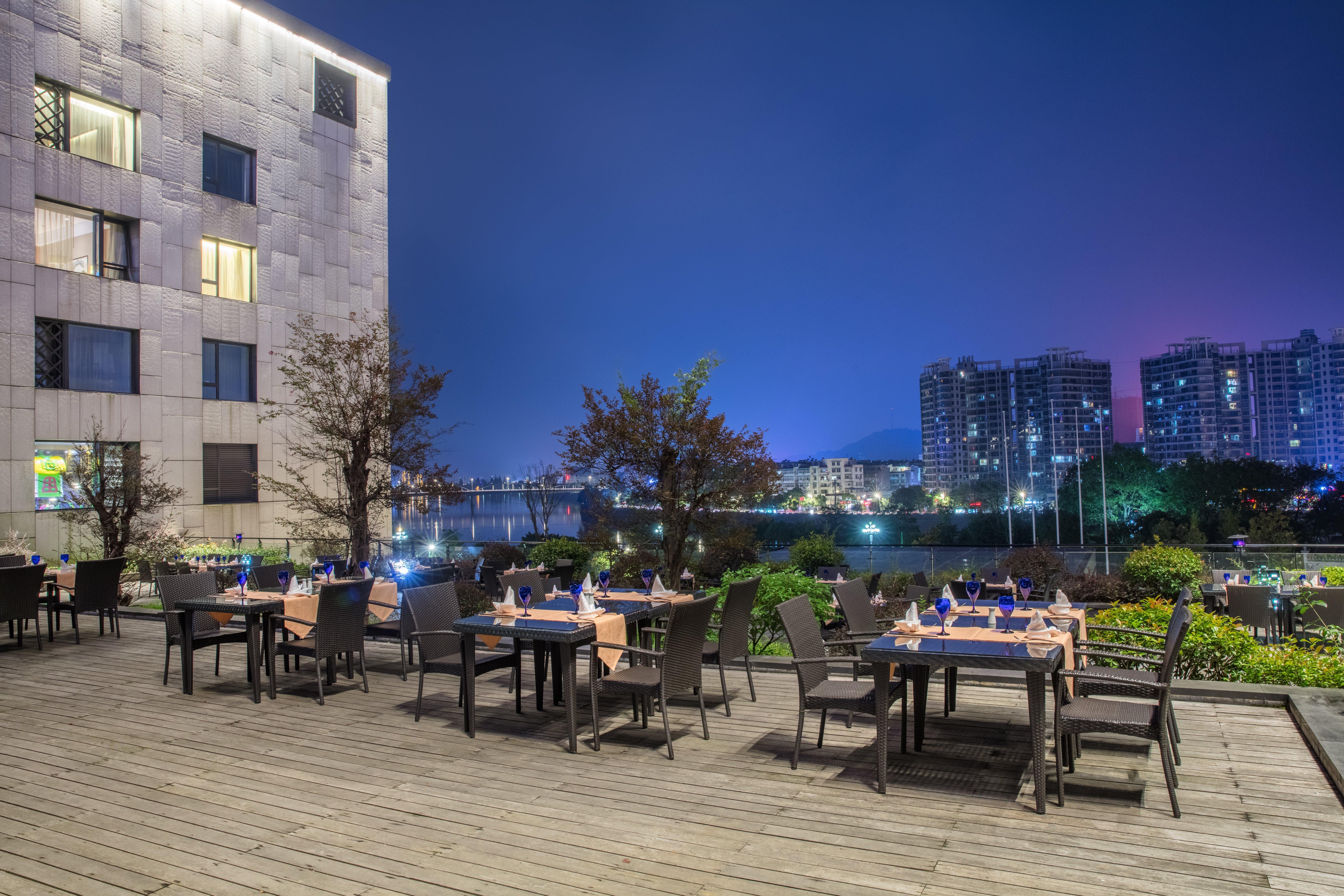 Crowne Plaza Huangshan Yucheng By Ihg Bagian luar foto