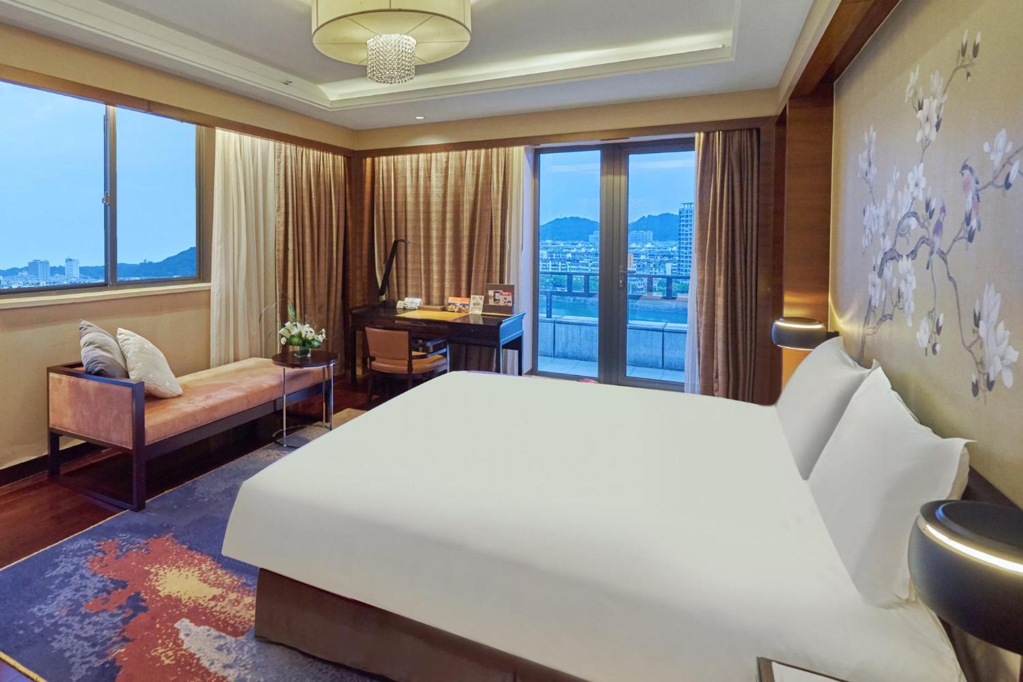 Crowne Plaza Huangshan Yucheng By Ihg Bagian luar foto