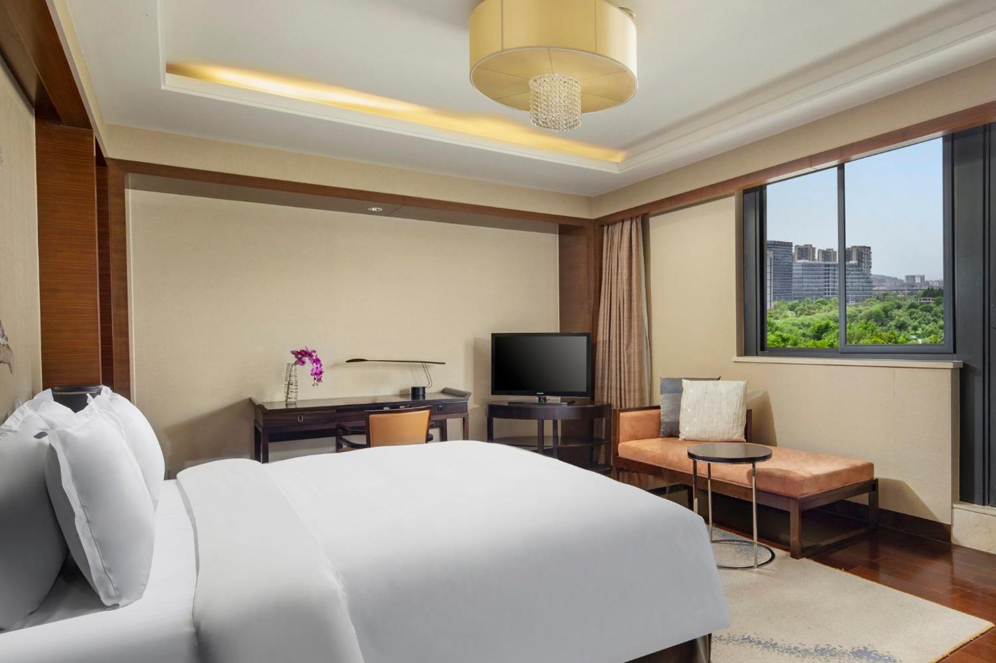 Crowne Plaza Huangshan Yucheng By Ihg Bagian luar foto